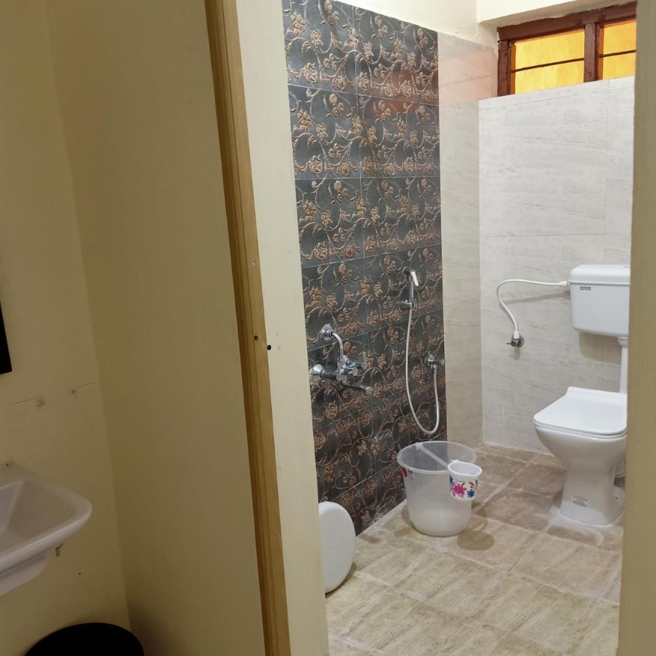 Mahesh Guest House Hampi Exterior photo